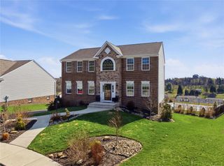 133 Azalea Cir, Rostraver, PA 15012
