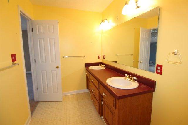 200 Sneeds Drive, Inman, SC 29349