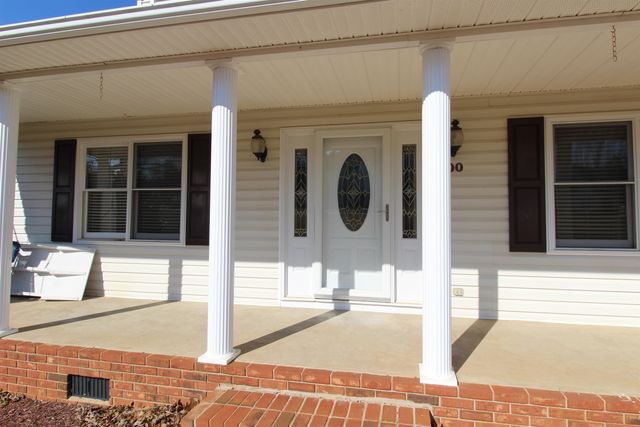 200 Sneeds Drive, Inman, SC 29349