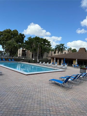 10975 SW 107th ST. 202, Kendall, FL 33176