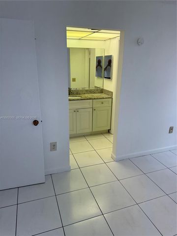 10975 SW 107th ST. 202, Kendall, FL 33176