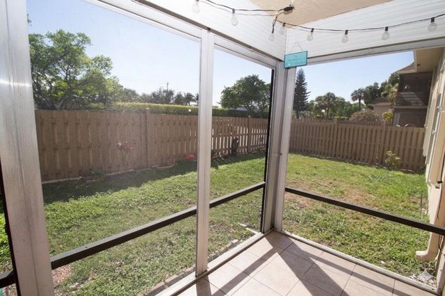 1201 NW 13th Street 323b, Boca Raton, FL 33486
