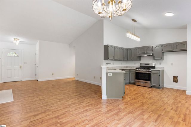 225 Clear Lake Drive, Simpsonville, SC 29680