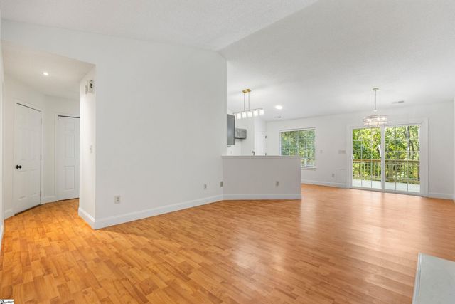 225 Clear Lake Drive, Simpsonville, SC 29680