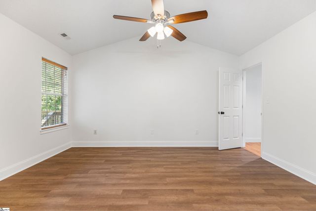 225 Clear Lake Drive, Simpsonville, SC 29680
