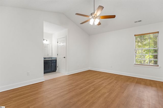 225 Clear Lake Drive, Simpsonville, SC 29680