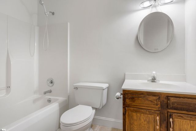225 Clear Lake Drive, Simpsonville, SC 29680