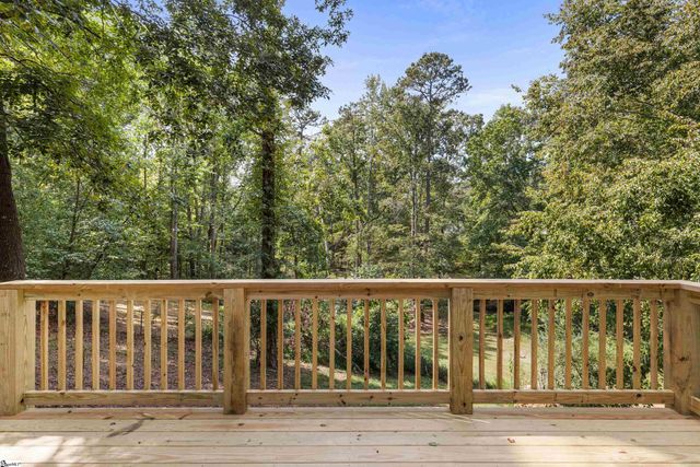 225 Clear Lake Drive, Simpsonville, SC 29680