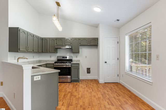 225 Clear Lake Drive, Simpsonville, SC 29680