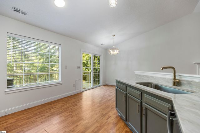 225 Clear Lake Drive, Simpsonville, SC 29680