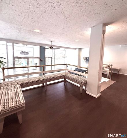 292 Pequot Avenue 2G, New London, CT 06320