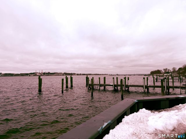 292 Pequot Avenue 2G, New London, CT 06320