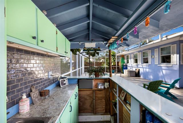 104 24TH STREET NW, Bradenton, FL 34205