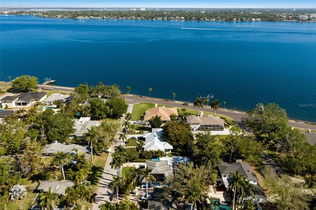 104 24TH STREET NW, Bradenton, FL 34205