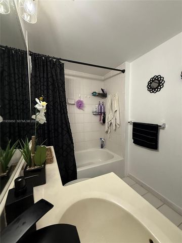 3300 NE 192nd St 808, Aventura, FL 33180