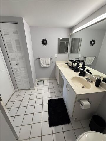 3300 NE 192nd St 808, Aventura, FL 33180