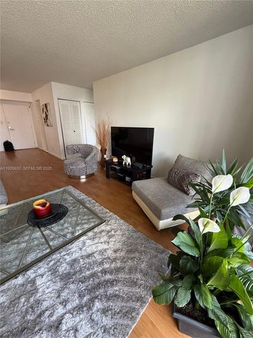 3300 NE 192nd St 808, Aventura, FL 33180