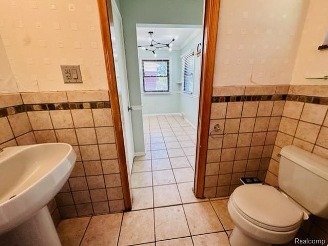 8429 Whitefield Street, Dearborn Heights, MI 48127