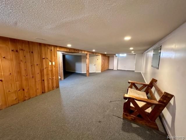 8429 Whitefield Street, Dearborn Heights, MI 48127