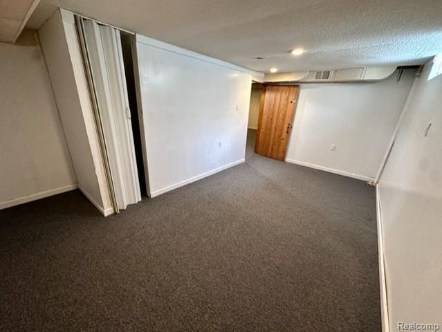 8429 Whitefield Street, Dearborn Heights, MI 48127