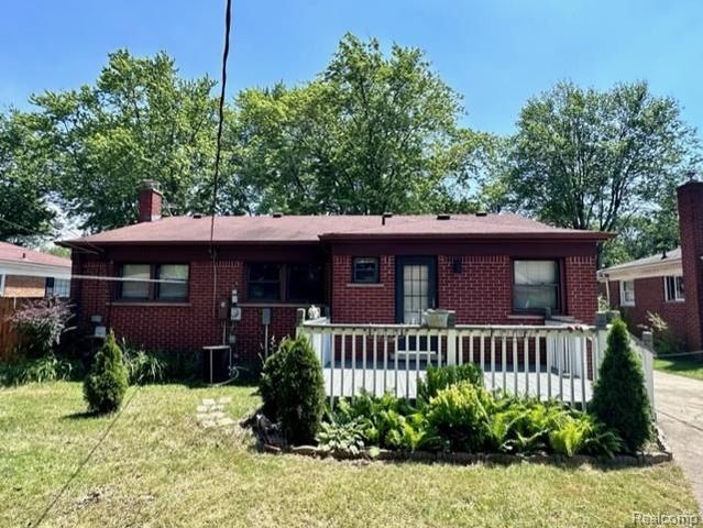 8429 Whitefield Street, Dearborn Heights, MI 48127