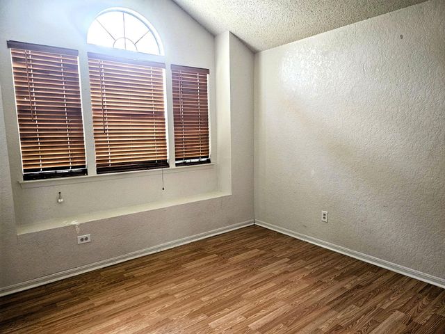 218 Atkinson Ave, Copperas Cove, TX 76522