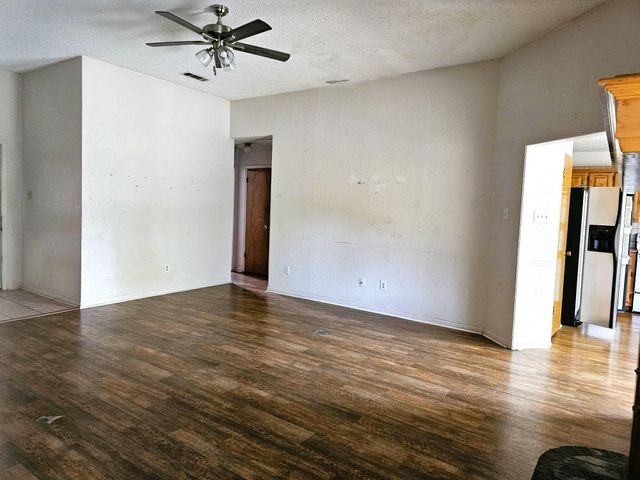 218 Atkinson Ave, Copperas Cove, TX 76522