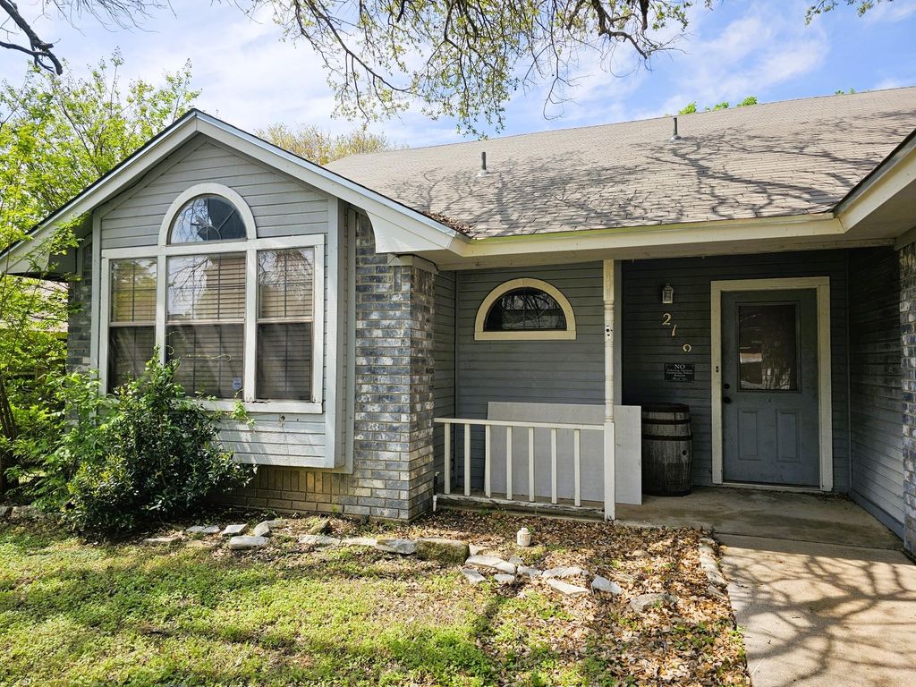 218 Atkinson Ave, Copperas Cove, TX 76522