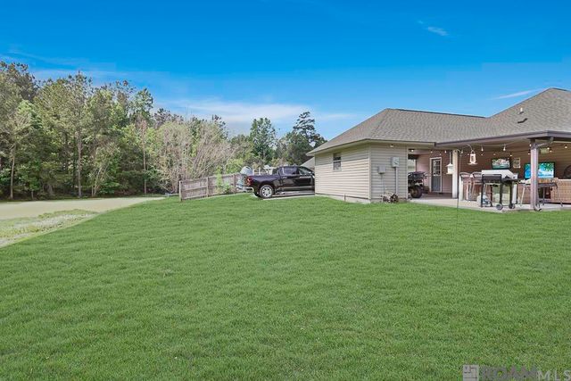 12308 Creekside Ave, Walker, LA 70785