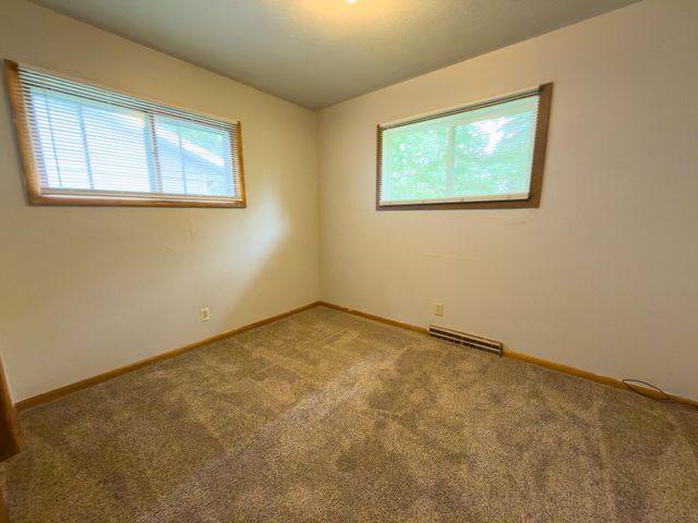 1107 17th Street S, Moorhead, MN 56560
