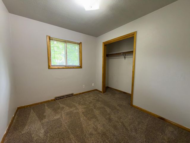 1107 17th Street S, Moorhead, MN 56560