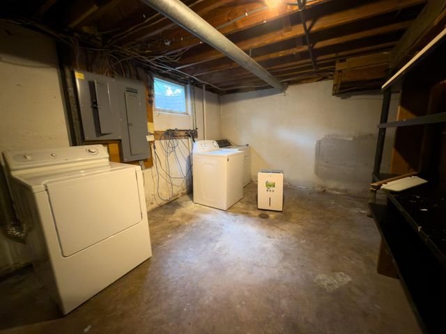 1107 17th Street S, Moorhead, MN 56560