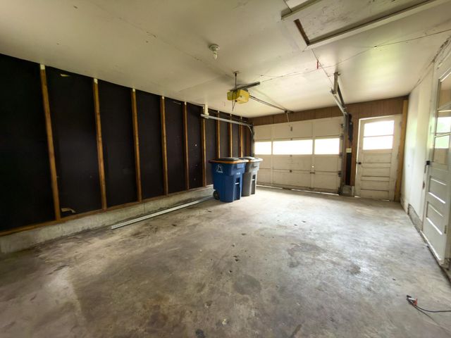 1107 17th Street S, Moorhead, MN 56560