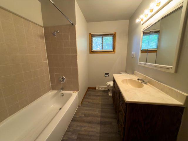 1107 17th Street S, Moorhead, MN 56560