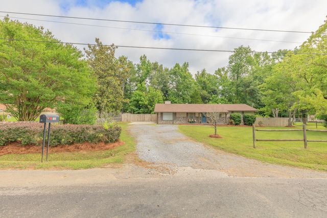 160 Pine Brook Drive, Rocky Face, GA 30740