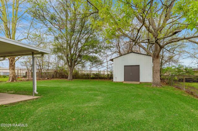 310 S Evangeline Street, New Iberia, LA 70560