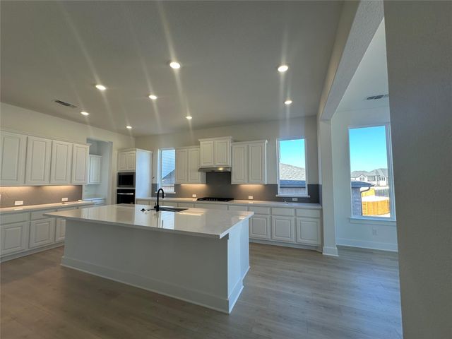 1301 Jolie Rose BND, Leander, TX 78641