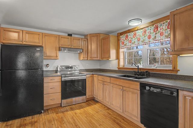 32 Church Road, St. Albans Town, VT 05478