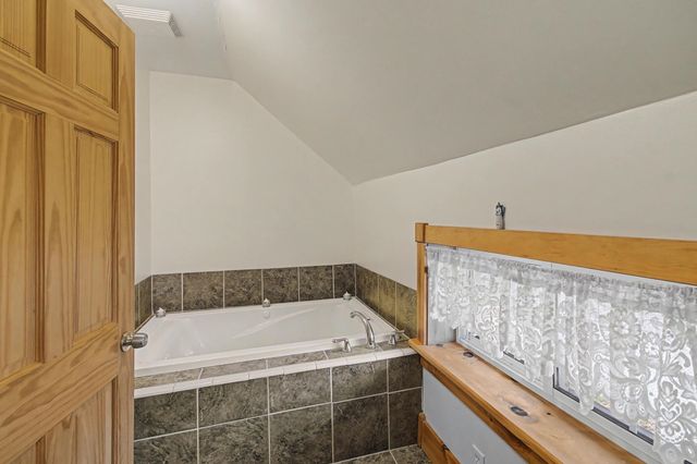 32 Church Road, St. Albans Town, VT 05478