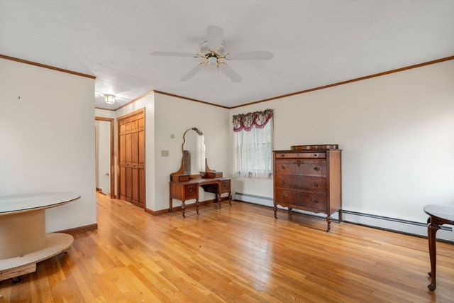 20 Brentwood Dr, Dudley, MA 01571