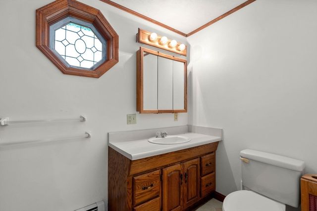 20 Brentwood Dr, Dudley, MA 01571