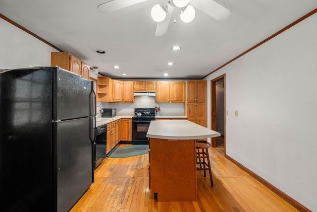 20 Brentwood Dr, Dudley, MA 01571