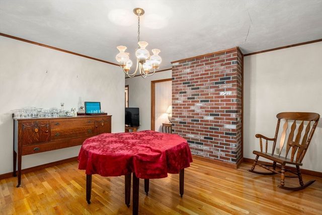 20 Brentwood Dr, Dudley, MA 01571