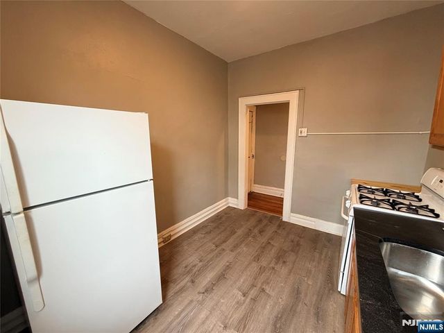 16 Irving A1, Newark, NJ 07104