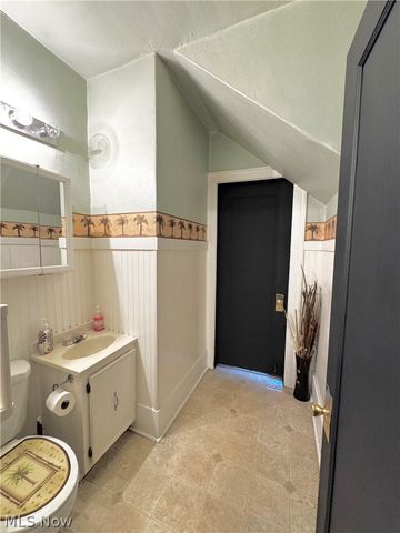 179 S Eagle Street, Geneva, OH 44041