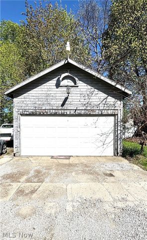 179 S Eagle Street, Geneva, OH 44041