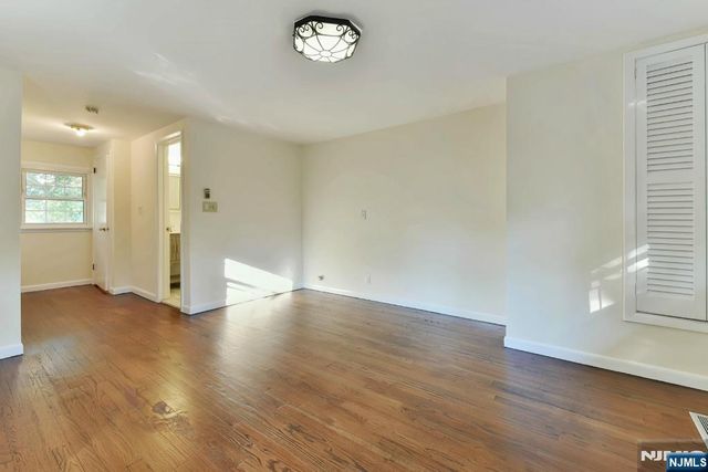 4 Marconi Street, Tenafly, NJ 07670