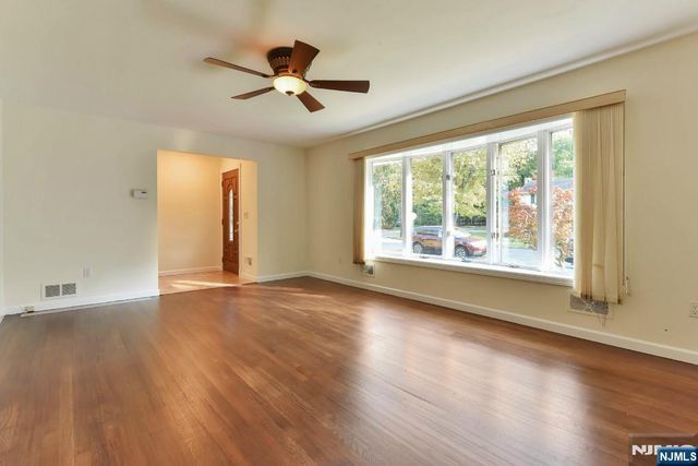 4 Marconi Street, Tenafly, NJ 07670