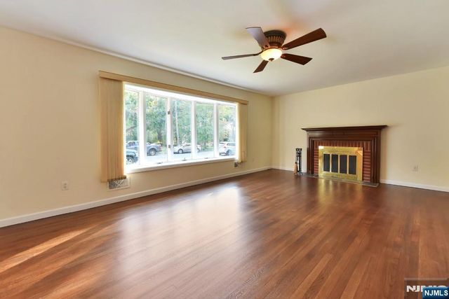 4 Marconi Street, Tenafly, NJ 07670