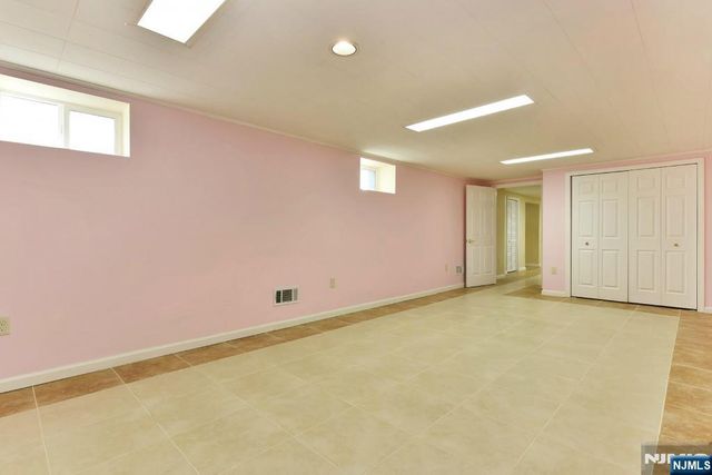 4 Marconi Street, Tenafly, NJ 07670